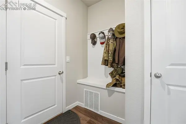 5150 Roundhouse DR, Colorado Springs, CO 80925