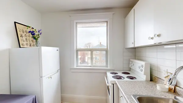 275 Oakwood AVE #Upper, Toronto C03, ON M6E 2V3