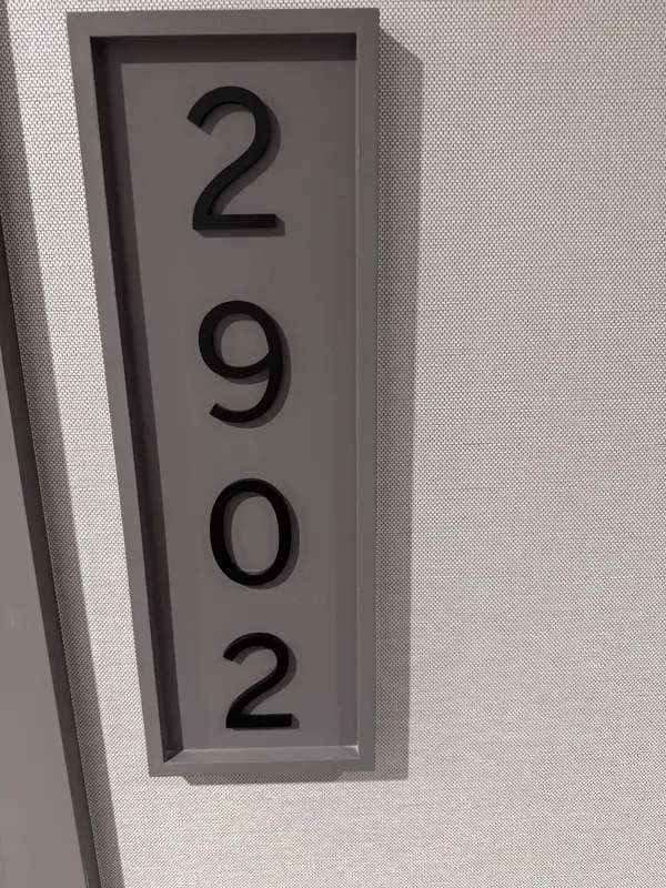 634 Church ST #2902, Toronto C08, ON M4Y 0G9