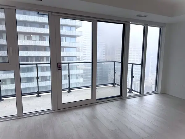 634 Church ST #2902, Toronto C08, ON M4Y 0G9