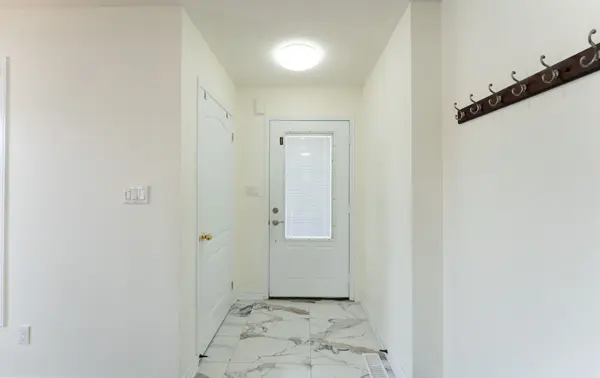 2319 Winlord PL N, Oshawa, ON L1L 0B8