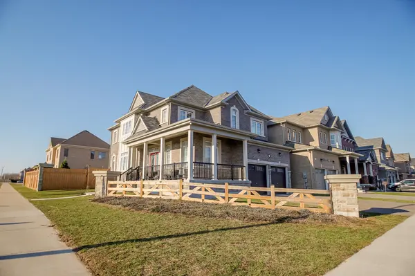 140 Ronald Hooper AVE, Clarington, ON L1C 7E4