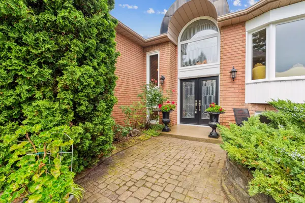 22 Lamont Creek DR, Wasaga Beach, ON L9Z 1J9