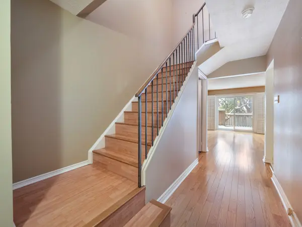 385 The East Mall N/A ##60, Toronto W08, ON M9B 6J4