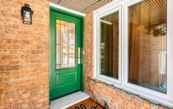 5596 Haddon Hall RD, Mississauga, ON L5M 5G4