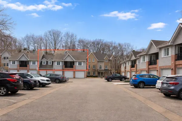 2110 Cleaver AVE #242, Burlington, ON L7M 3Z4