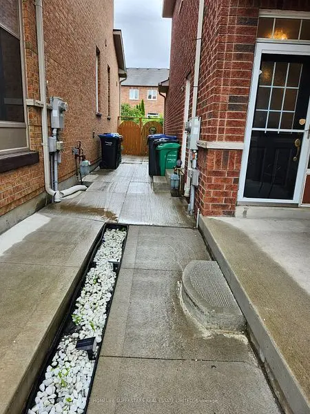 13 Rocky Point CRES, Brampton, ON L6V 4R7