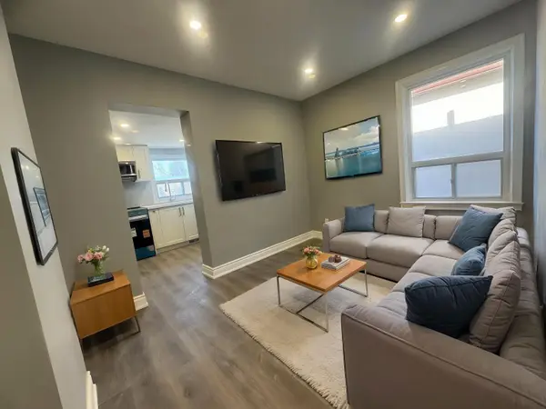 32 Earlscourt AVE, Toronto W03, ON M6E 4A6