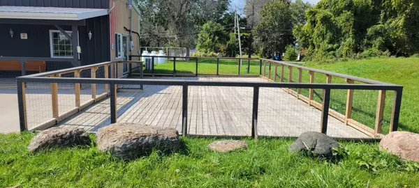 20261 Loyalist Pkwy, Prince Edward County, ON K0K 1T0