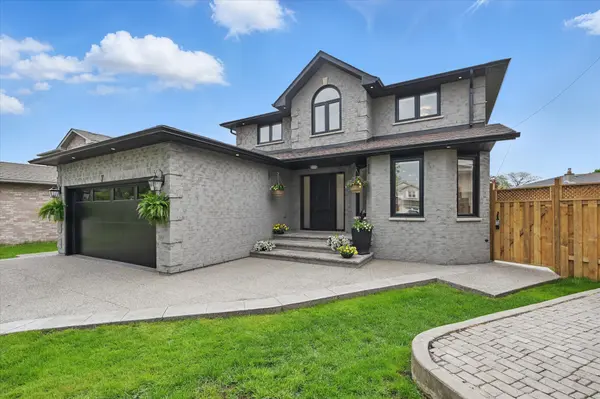 7 Grandview AVE, Hamilton, ON L8E 5A5