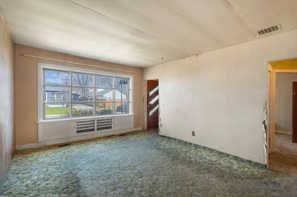 8 Byron PL, St. Catharines, ON L2R 1M2