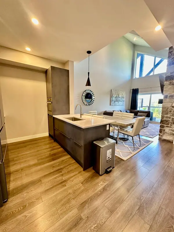 12 Beausoleil LN #304, Blue Mountains, ON L9Y 2X5