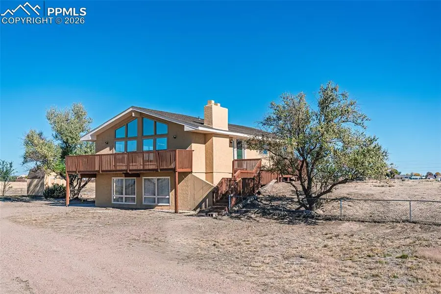 1183 E Marengo DR, Pueblo West, CO 81007