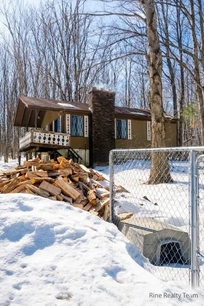 7542 Wyndamar DR, Mancelona Twp, MI 49659