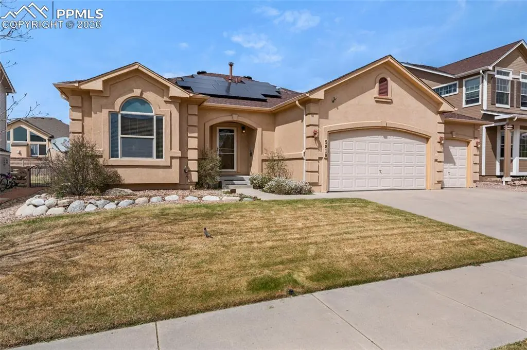 5810 Wolf Village DR, Colorado Springs, CO 80924