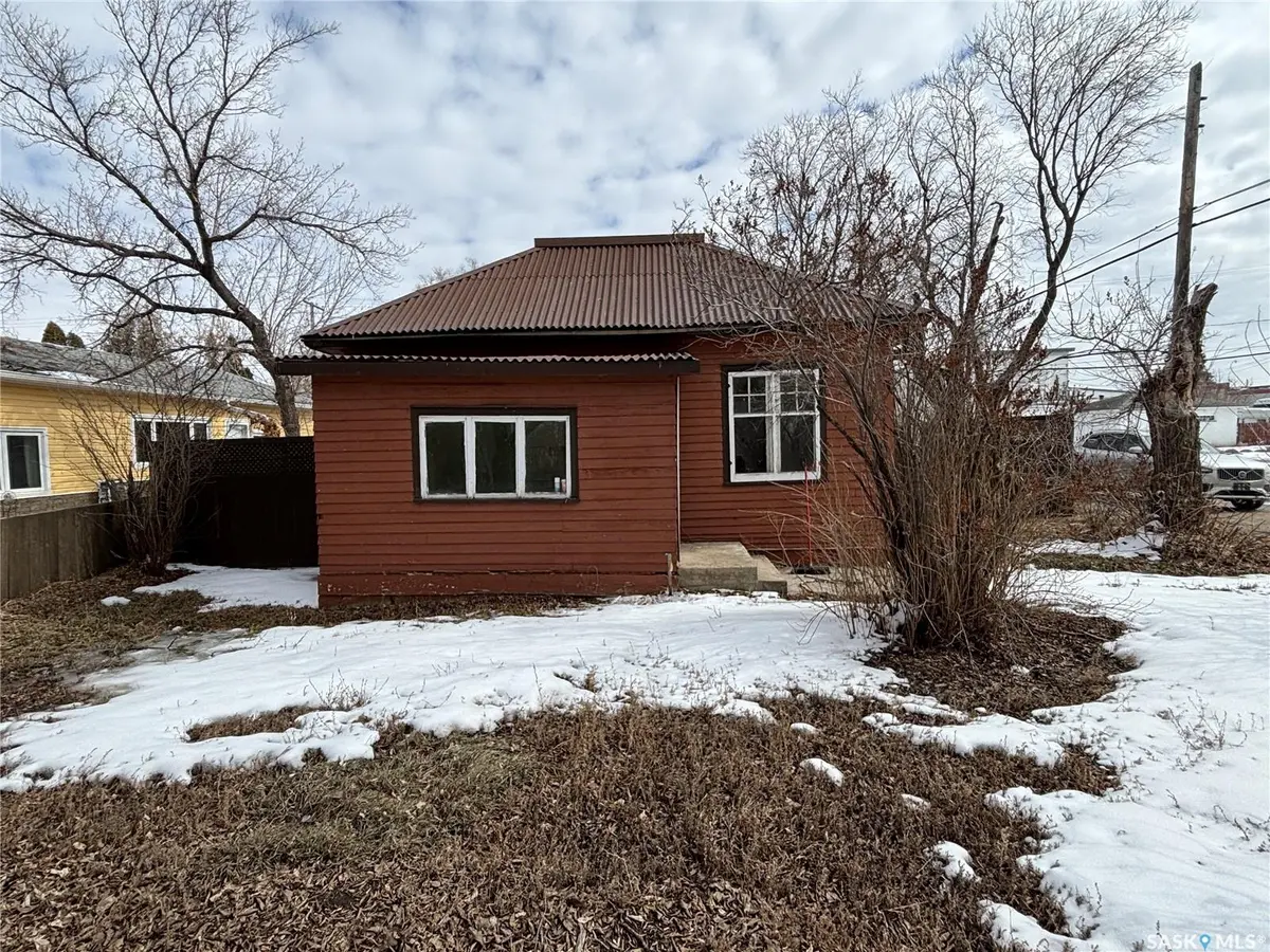 301 2nd STREET W, Delisle, SK S0L 0P0
