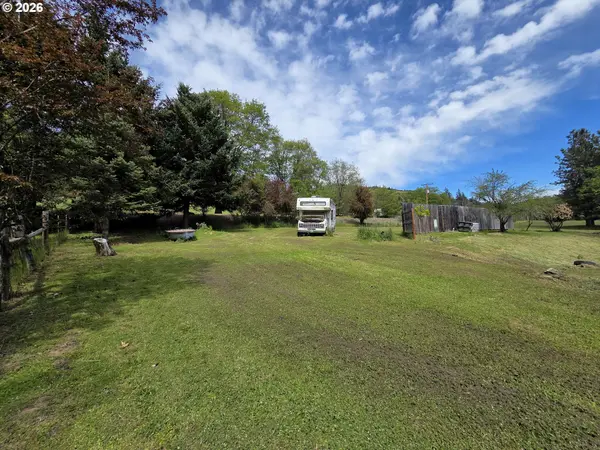 176 HOMESTEAD DR, Myrtle Creek, OR 97457