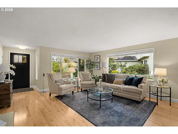 19 BLOCH TER, Lake Oswego, OR 97035