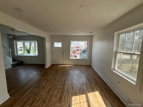 23449 Davey AVE, Hazel Park, MI 48030