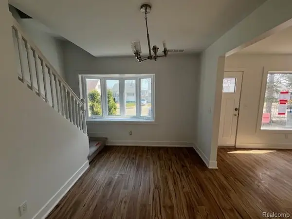 23449 Davey AVE, Hazel Park, MI 48030