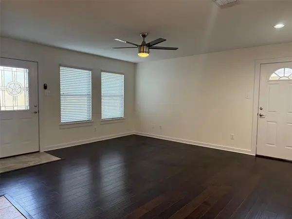 511 Wood Drive, Gunter, TX 75058