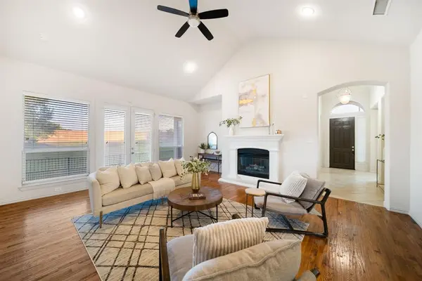 3615 University Park Lane, Irving, TX 75062