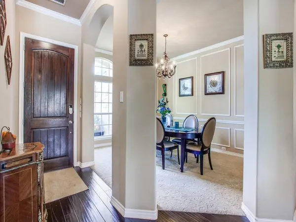 621 Buelwood Court, Desoto, TX 75115