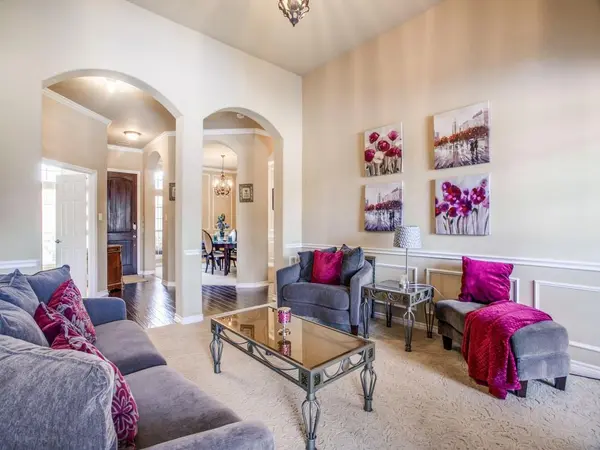 621 Buelwood Court, Desoto, TX 75115