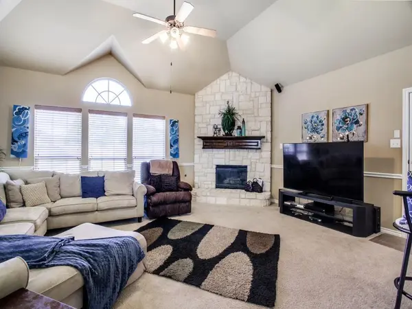 621 Buelwood Court, Desoto, TX 75115