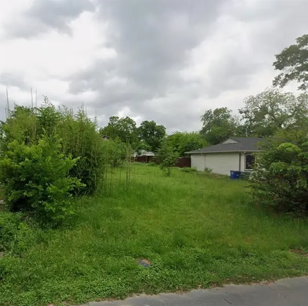 7031 Fairdale Avenue, Dallas, TX 75227