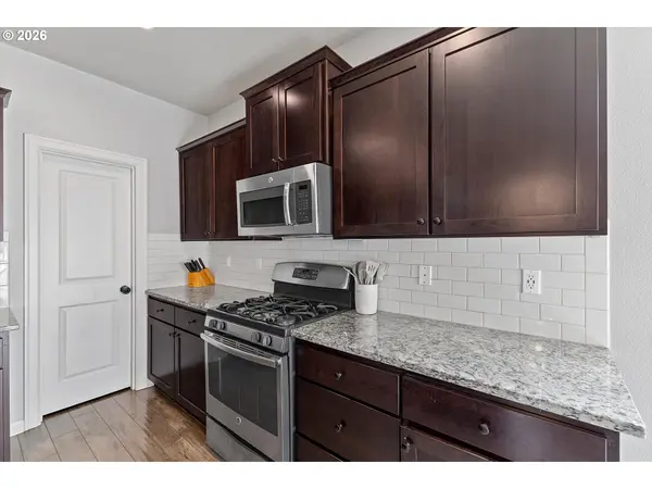 2400 NE 187TH PL, Vancouver, WA 98684