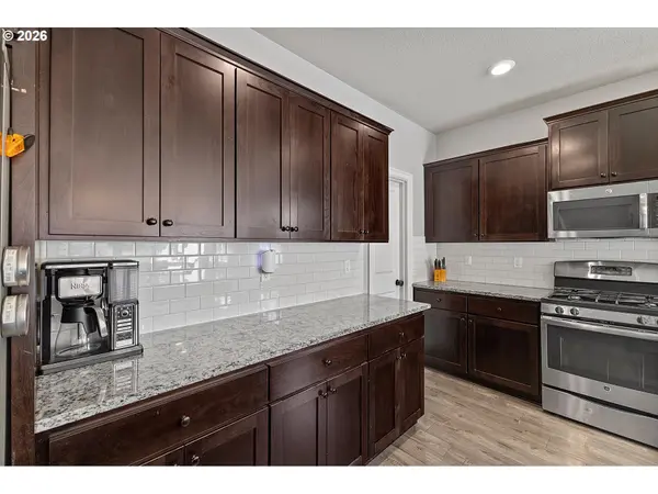 2400 NE 187TH PL, Vancouver, WA 98684