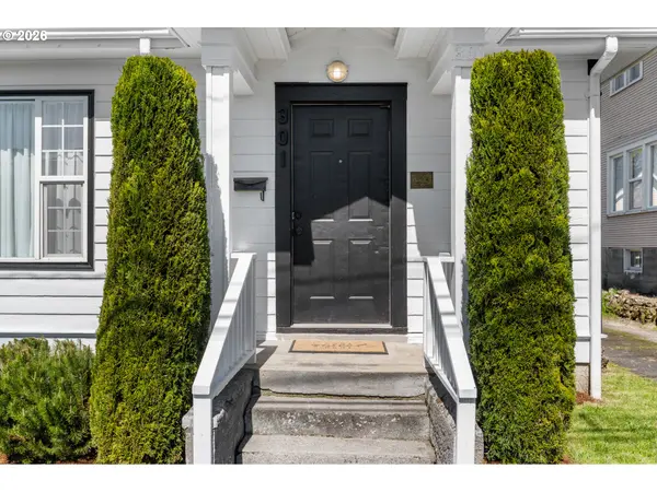 301 COLUMBIA ST, Kelso, WA 98626