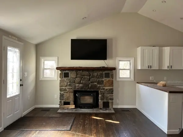 8 Beech Dr, Hardyston Twp., NJ 07460