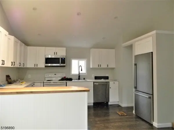 8 Beech Dr, Hardyston Twp., NJ 07460