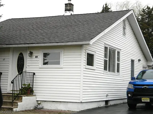 49 Mabie St, Franklin Boro, NJ 07416