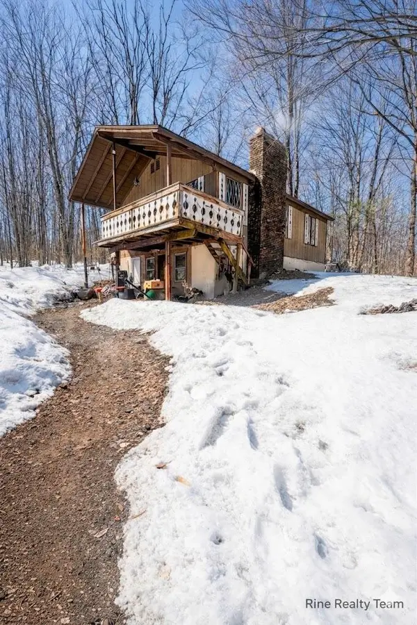 7542 Wyndamar DR, Mancelona Twp, MI 49659