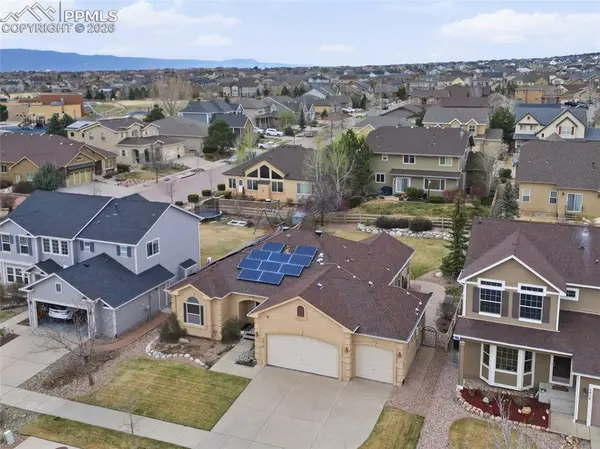 5810 Wolf Village DR, Colorado Springs, CO 80924
