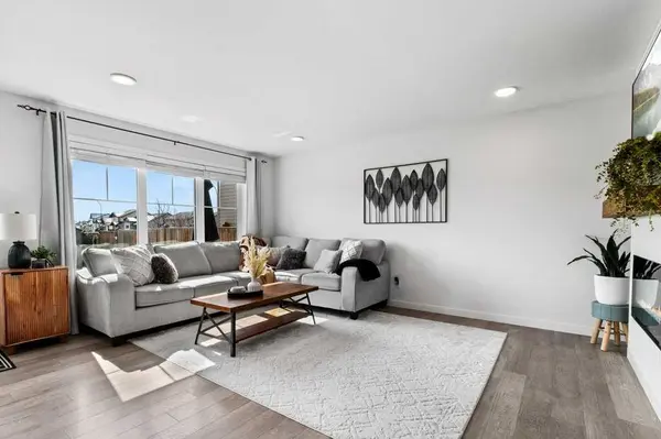 157 Hampton CRES, Sylvan Lake, AB T4S 0N3