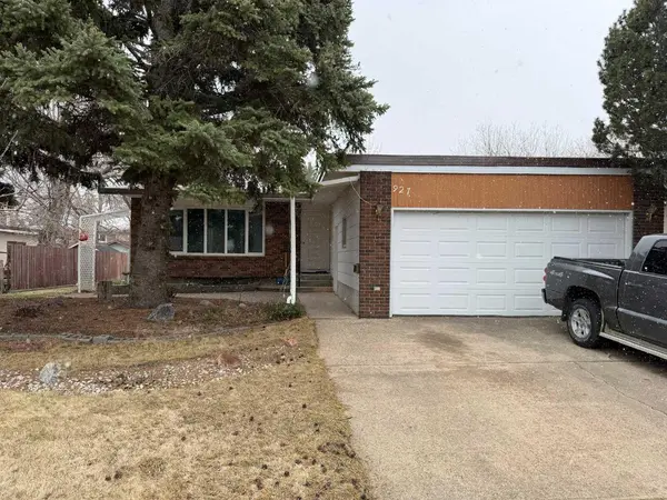 927 20 A AVE, Coaldale, AB T1M 1B3