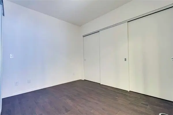 1 Bloor ST E #315, Toronto C08, ON M4W 0A8