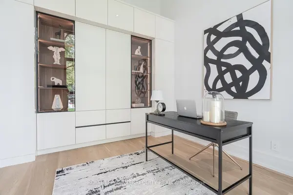 207 Newton DR, Toronto C14, ON M2M 2P2