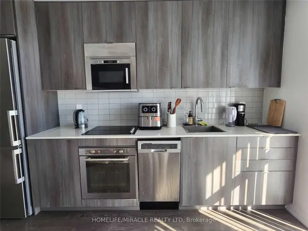 101 Erskine AVE #1406, Toronto C10, ON M4P 1Y5