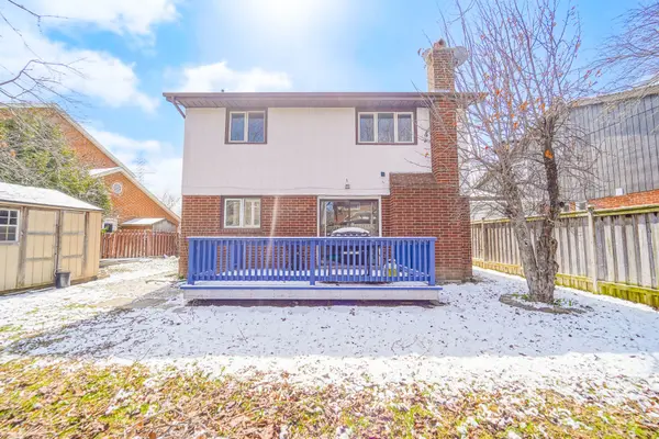 51 Chiefswood SQ #Upper, Toronto E05, ON M1W 3A9