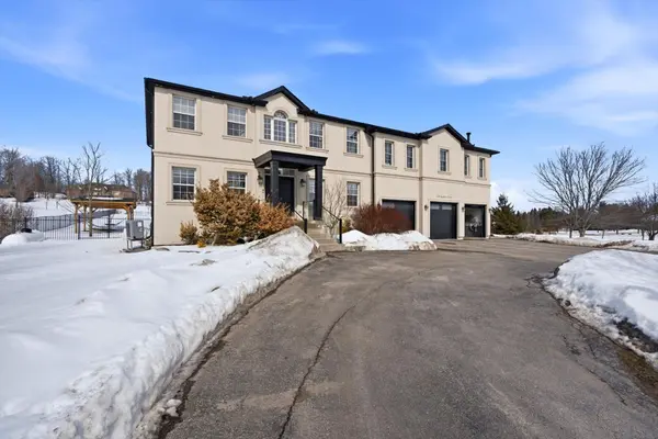 130 Andrews DR, Bradford West Gwillimbury, ON L0G 1A0