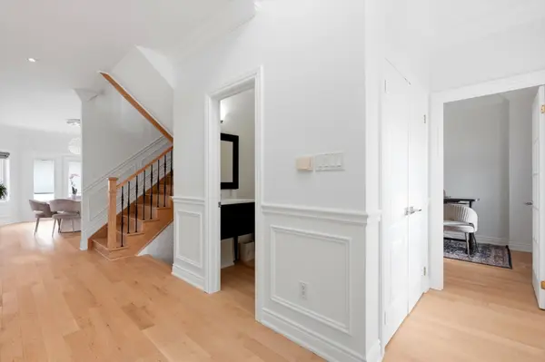 130 Andrews DR, Bradford West Gwillimbury, ON L0G 1A0