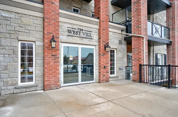 7 GREENWICH ST #407, Barrie, ON L4N 7Y8