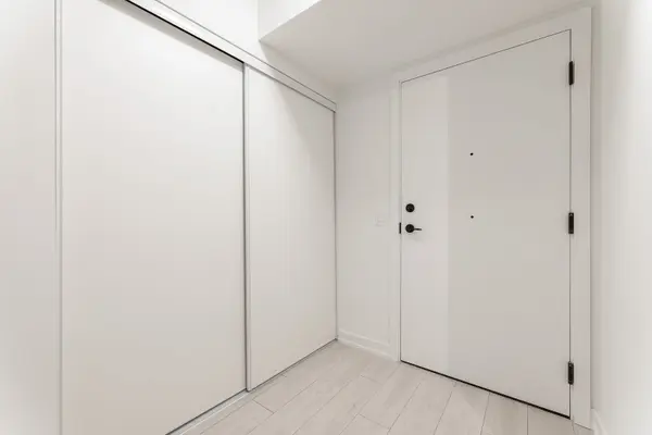 556 Marlee AVE #331, Toronto W04, ON M6B 3J3