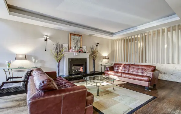 1333 Bloor ST #504, Mississauga, ON L4Y 3T6