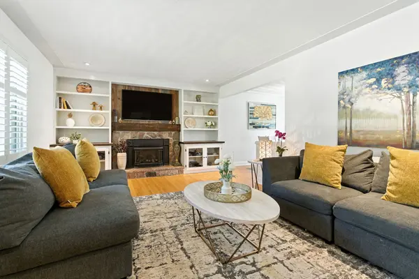 2224 Ghent AVE, Burlington, ON L7R 1Y7